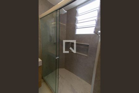 Apartamento para alugar com 75m², 2 quartos e sem vaga Apartamento para alugar com 75m², 2 quartos e sem vagaBanheiro da Suíte