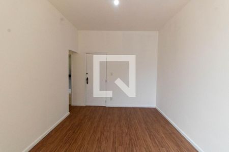 Apartamento para alugar com 75m², 2 quartos e sem vaga Apartamento para alugar com 75m², 2 quartos e sem vagaSala