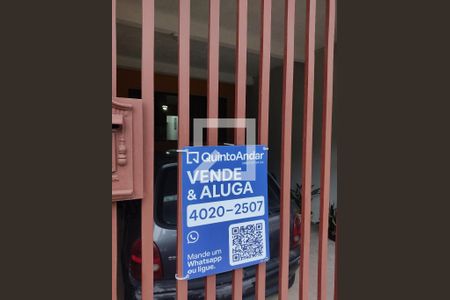 Casa à venda com 165m², 3 quartos e 2 vagasplaquinha