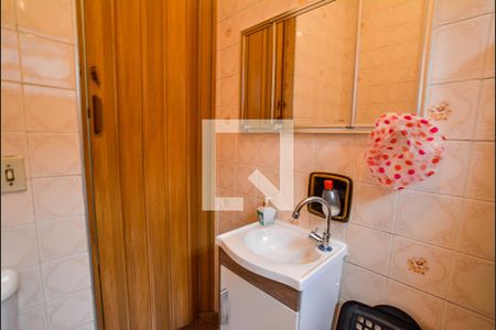 Casa à venda com 165m², 3 quartos e 2 vagasBanheiro Corredor