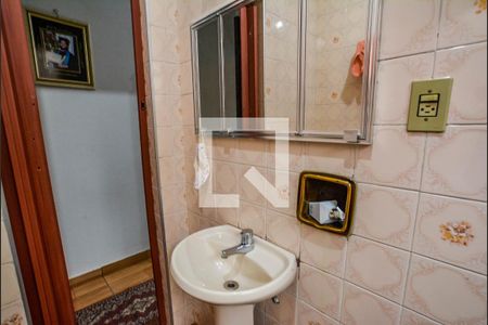 Casa à venda com 165m², 3 quartos e 2 vagasBanheiro da Suíte