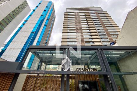 Apartamento para alugar com 60m², 2 quartos e 1 vaga Apartamento para alugar com 60m², 2 quartos e 1 vagaFachada