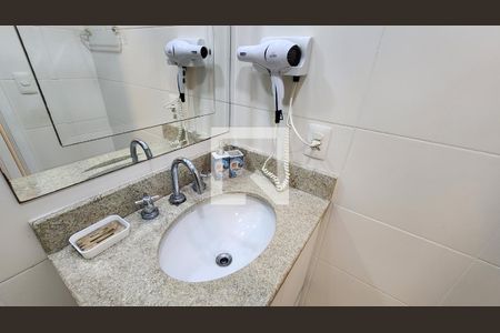 Apartamento para alugar com 48m², 1 quarto e 1 vaga Apartamento para alugar com 48m², 1 quarto e 1 vagaBanheiro