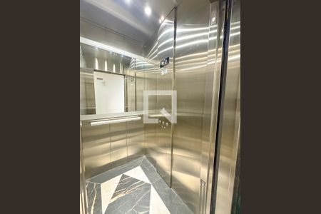 Apartamento para alugar com 102m², 2 quartos e sem vagaElevador