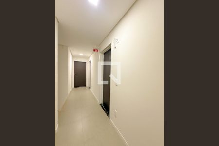 Apartamento para alugar com 102m², 2 quartos e sem vagaHall social