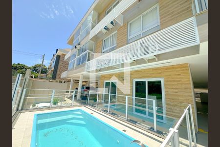 Apartamento para alugar com 102m², 2 quartos e sem vagaÁrea comum - Piscina