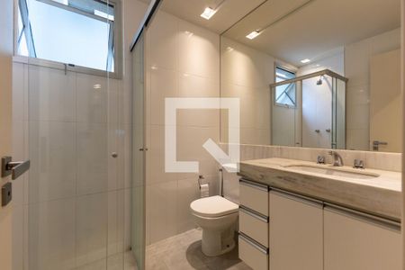 Apartamento para alugar com 116m², 3 quartos e 2 vagas Apartamento para alugar com 116m², 3 quartos e 2 vagasBanheiro 1