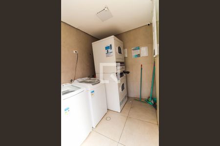 Studio para alugar com 30m², 1 quarto e sem vaga Studio para alugar com 30m², 1 quarto e sem vagaLavanderia