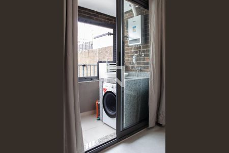 Studio para alugar com 28m², 1 quarto e sem vaga Studio para alugar com 28m², 1 quarto e sem vagaVaranda