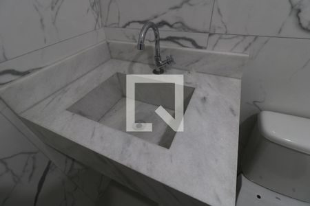 Casa à venda com 155m², 3 quartos e 3 vagasBanheiro da Suíte - Pia