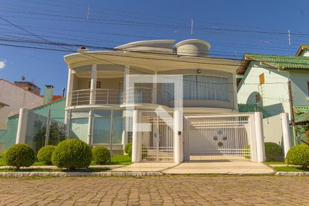 Casa à venda com 360m², 3 quartos e 3 vagasFachada