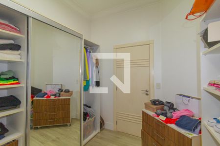 Casa à venda com 360m², 3 quartos e 3 vagasCloset Suíte 1