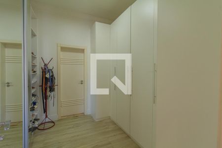 Casa à venda com 360m², 3 quartos e 3 vagasCloset da Suíte 2