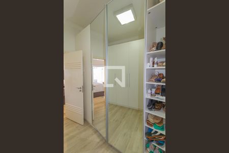 Casa à venda com 360m², 3 quartos e 3 vagasCloset da Suíte 2