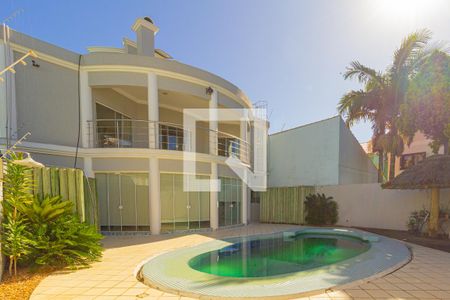 Casa à venda com 360m², 3 quartos e 3 vagasPiscina
