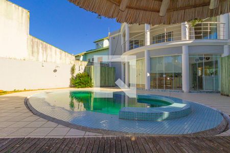 Casa à venda com 360m², 3 quartos e 3 vagasPiscina