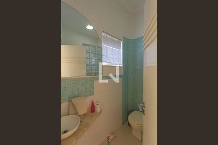 Casa à venda com 360m², 3 quartos e 3 vagasBanheiro Social