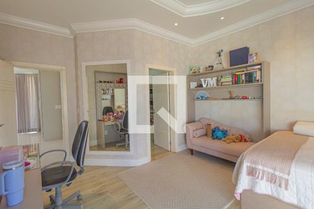 Casa à venda com 360m², 3 quartos e 3 vagasSuíte 1