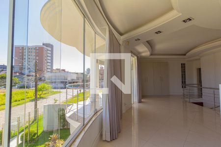 Casa à venda com 360m², 3 quartos e 3 vagasEscritório