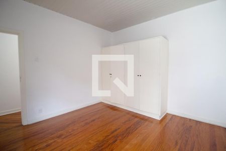 Casa à venda com 450m², 6 quartos e 6 vagas Casa à venda com 450m², 6 quartos e 6 vagasQuarto 2