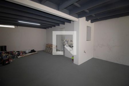 Casa à venda com 450m², 6 quartos e 6 vagas Casa à venda com 450m², 6 quartos e 6 vagasGaragem