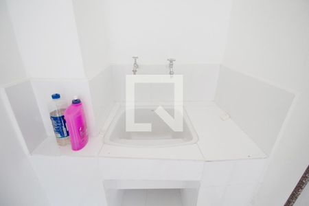 Casa à venda com 450m², 6 quartos e 6 vagas Casa à venda com 450m², 6 quartos e 6 vagasÁrea de Serviço