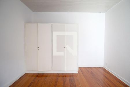 Casa à venda com 450m², 6 quartos e 6 vagas Casa à venda com 450m², 6 quartos e 6 vagasQuarto 2