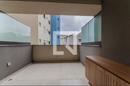 Apartamento à venda com 40m², 1 quarto e sem vaga Apartamento à venda com 40m², 1 quarto e sem vagaVaranda