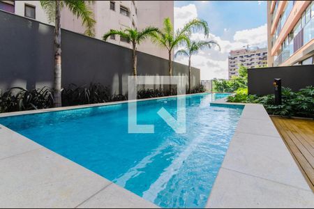 Apartamento à venda com 40m², 1 quarto e sem vaga Apartamento à venda com 40m², 1 quarto e sem vagaÁrea comum - Piscina