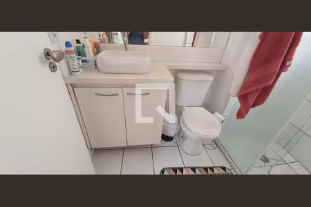 Apartamento à venda com 74m², 3 quartos e 1 vaga Apartamento à venda com 74m², 3 quartos e 1 vagaBanheiro da Suíte
