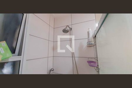 Apartamento à venda com 74m², 3 quartos e 1 vaga Apartamento à venda com 74m², 3 quartos e 1 vagaBanheiro Social