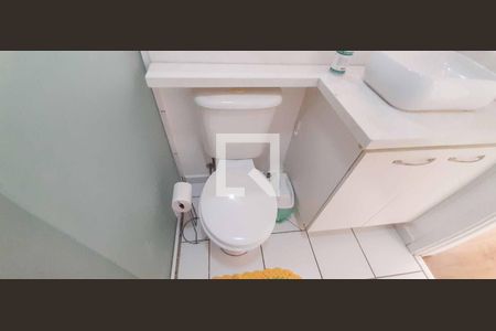 Apartamento à venda com 74m², 3 quartos e 1 vaga Apartamento à venda com 74m², 3 quartos e 1 vagaBanheiro Social