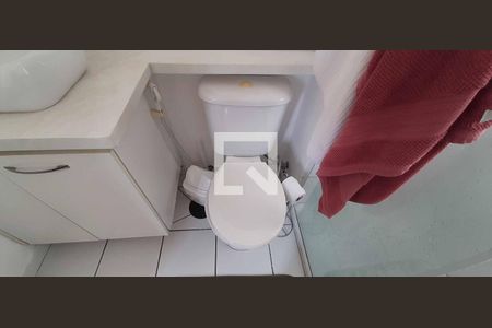 Apartamento à venda com 74m², 3 quartos e 1 vaga Apartamento à venda com 74m², 3 quartos e 1 vagaBanheiro da Suíte
