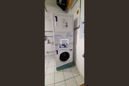 Apartamento à venda com 74m², 3 quartos e 1 vaga Apartamento à venda com 74m², 3 quartos e 1 vagaLavanderia