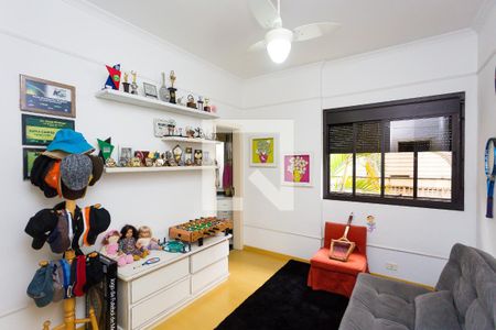 Apartamento à venda com 246m², 3 quartos e 4 vagassuíte 2