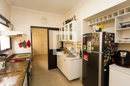 Apartamento à venda com 246m², 3 quartos e 4 vagasCozinha