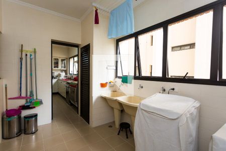 Apartamento à venda com 246m², 3 quartos e 4 vagasÁrea de Serviço