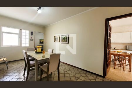 Casa à venda com 320m², 5 quartos e 4 vagasSala de Jantar Casa 2