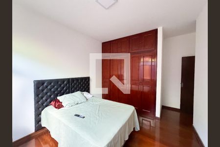 Casa à venda com 200m², 4 quartos e 4 vagasQuarto 3