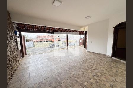 Casa à venda com 200m², 4 quartos e 4 vagasÁrea comum