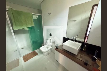 Casa à venda com 200m², 4 quartos e 4 vagasBanheiro do Quarto 3