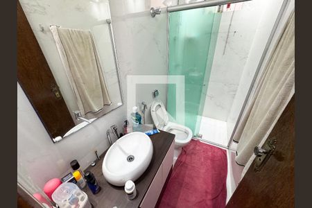 Casa à venda com 200m², 4 quartos e 4 vagasBanheiro