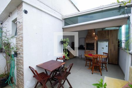 Apartamento à venda com 104m², 2 quartos e 1 vaga Apartamento à venda com 104m², 2 quartos e 1 vagaTerraço