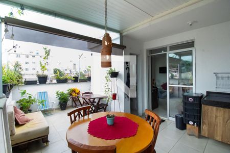 Apartamento à venda com 104m², 2 quartos e 1 vaga Apartamento à venda com 104m², 2 quartos e 1 vagaÁrea gourmet