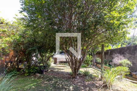 Casa à venda com 70m², 2 quartos e 4 vagasQuintal 