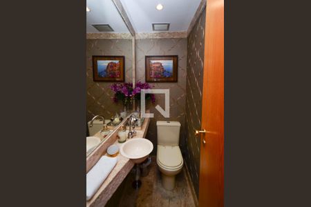 Apartamento à venda com 163m², 4 quartos e 3 vagasLavabo