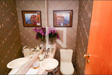 Apartamento à venda com 163m², 4 quartos e 3 vagasLavabo