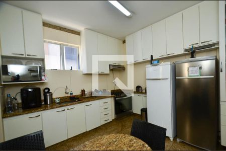 Apartamento à venda com 163m², 4 quartos e 3 vagasCozinha