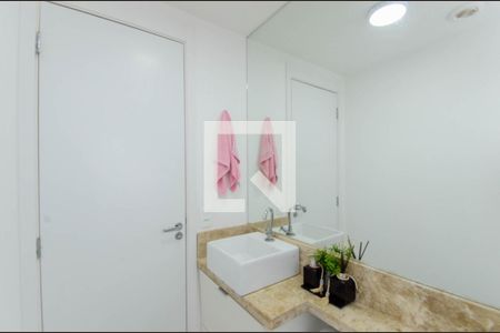 Apartamento para alugar com 36m², 2 quartos e sem vaga Apartamento para alugar com 36m², 2 quartos e sem vagaBanheiro