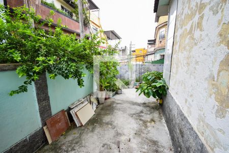 Casa de condomínio à venda com 88m², 2 quartos e sem vagaQuintal